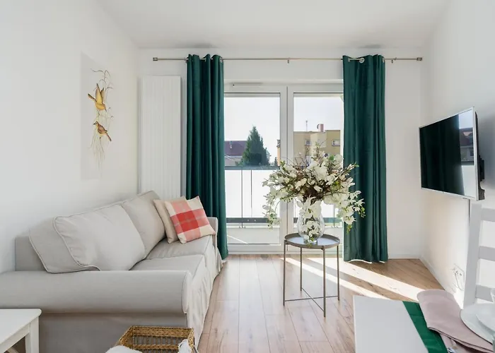 Rejtana With Free Garage By Renters *